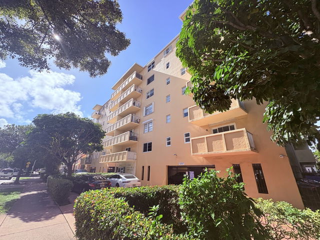 Penn Terrace Towers  photo 3